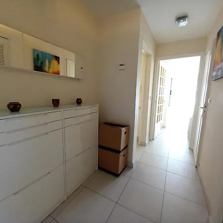 Appartement Magnifique T2, Proche Gare Tgv, Proche De Sa *